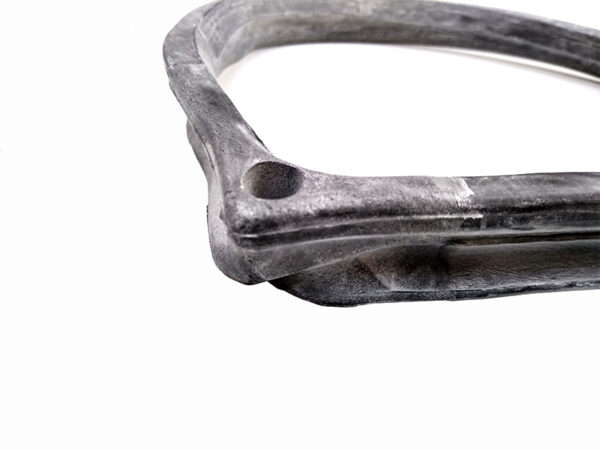 Rear left door seal for Mercedes W126 sedan - Image 3