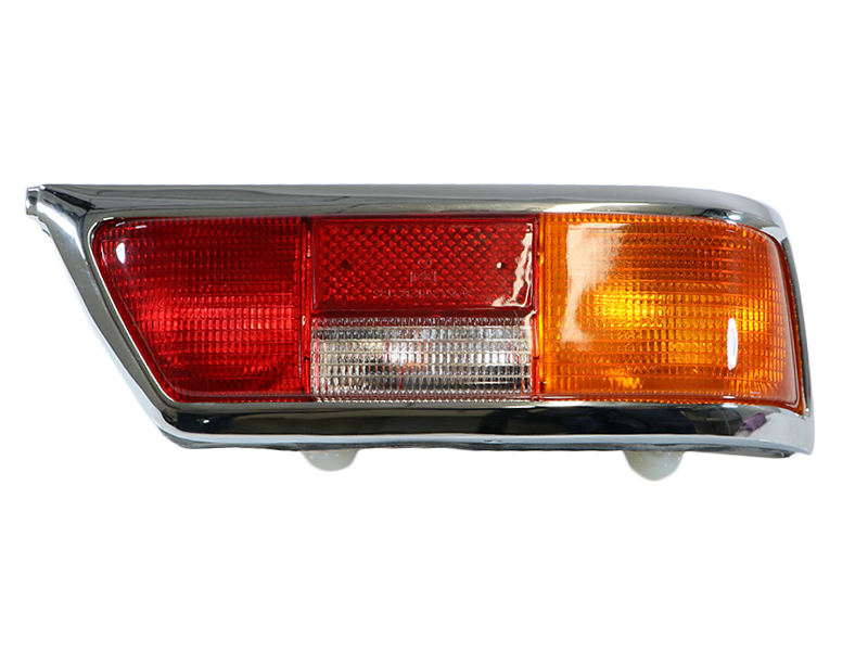 B-stock: Right tail light red / orange for late Mercedes W113