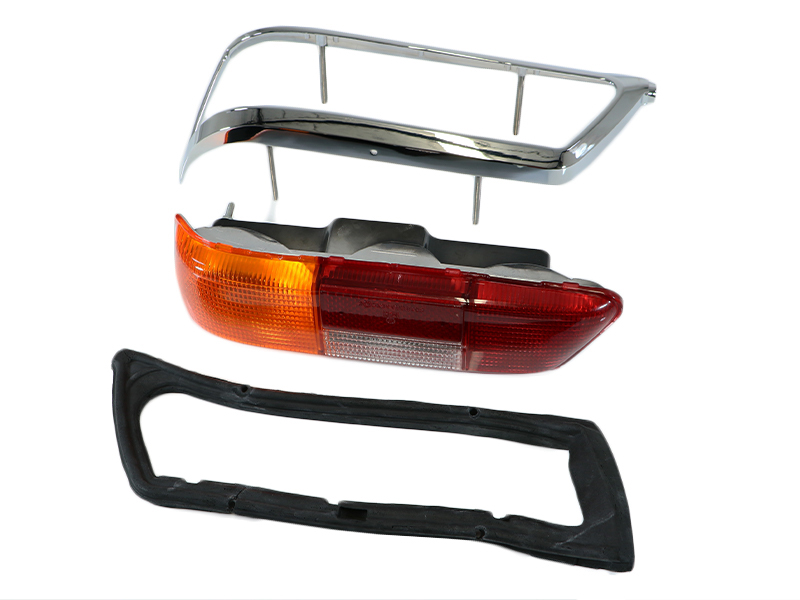 B-stock: Right tail light red / orange for late Mercedes W113 - Image 3