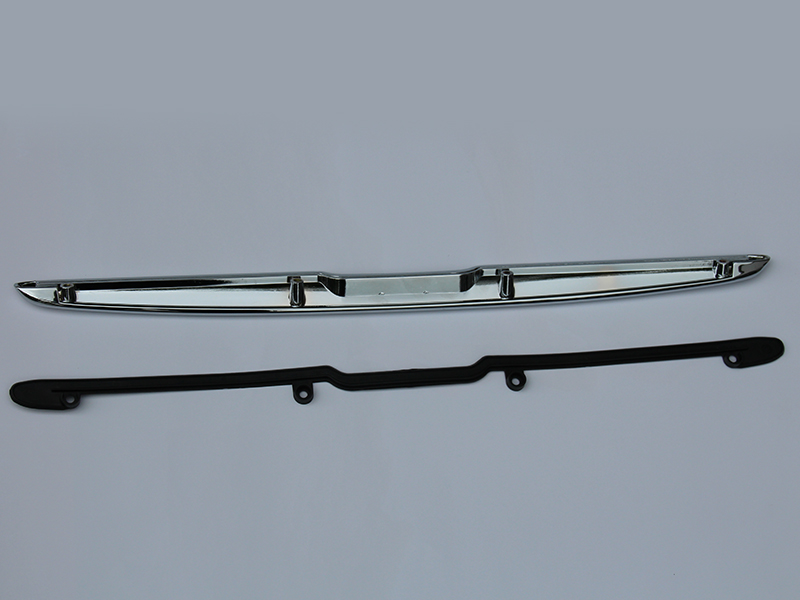 Trunk lid handle with pad for Mercedes R107 / W114 / W115 - Image 3