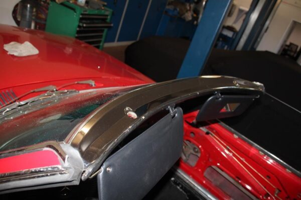 Windshield Upper Cover in Chrome for R107 1972-1989 - Image 2