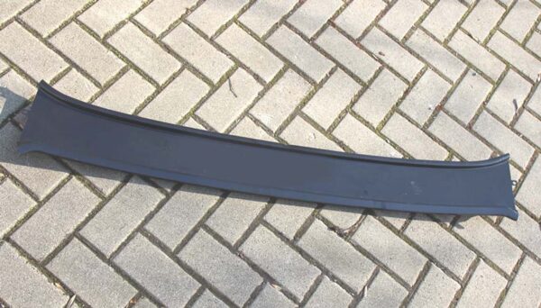 Center piece in front of the trunk for Mercedes W113 - Image 2