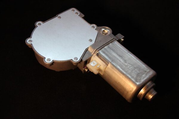 Window regulator motor right 8 teeth - Image 2