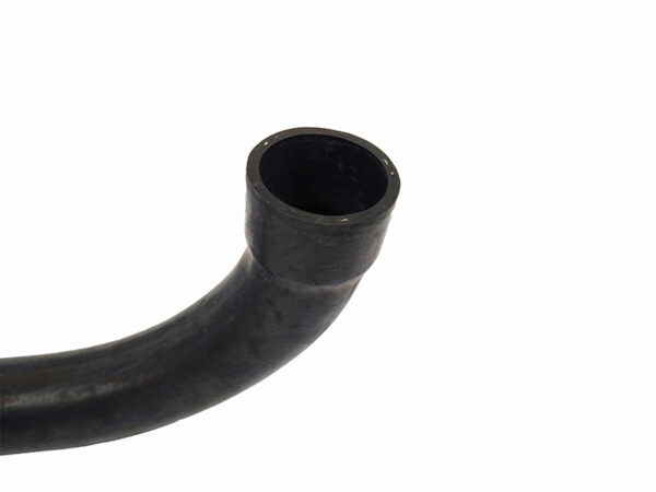 Cooling water hose from engine radiator to water pump W124 200/220 - Image 2