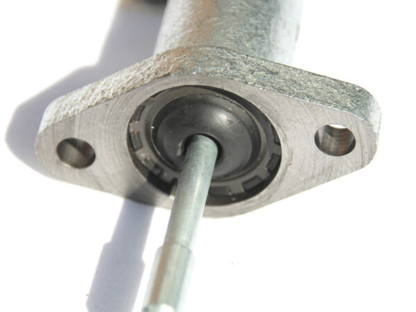 Clutch slave cylinder for Mercedes W123 4-speed transmission - Image 2
