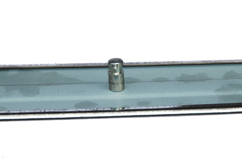 OEM decorative strip chrome strip for the bumper Mercedes W124 front right - Image 3