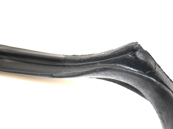 Door seal right for Mercedes C126 SE/C - Image 4
