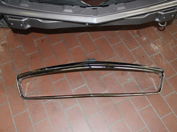 Chrome frame for radiator grille / nose decoration for Mercedes W113 - Image 3